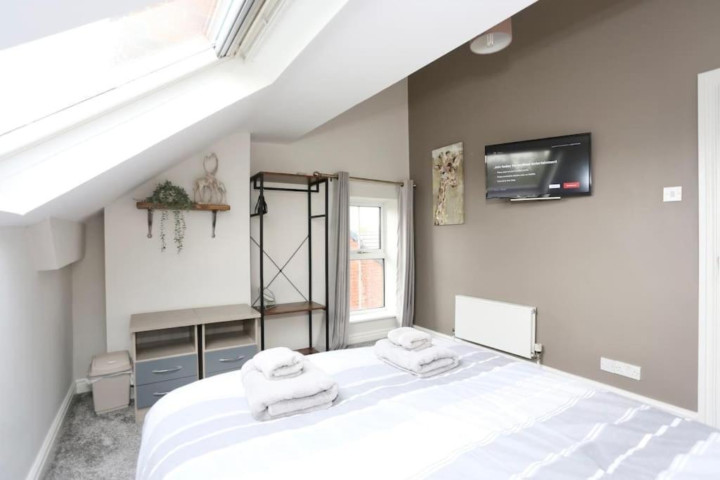 The Hot Tub Townhouse By Heim * Lytham St Annes