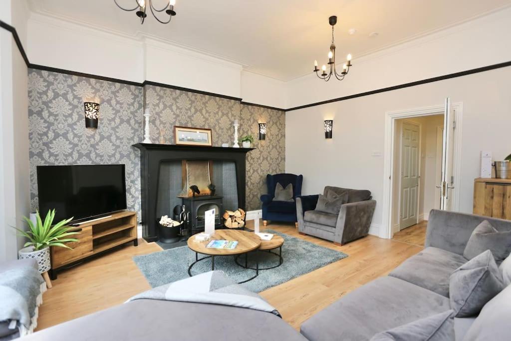 The Hot Tub Townhouse By Heim Lytham St Annes